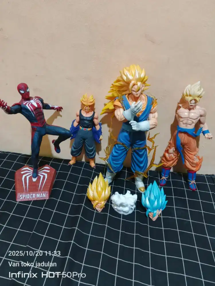 Jual borongan mainan action figur sesuai foto dapat semua ya