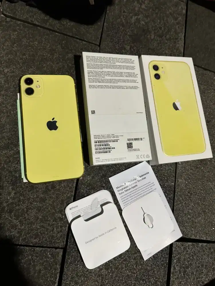 iPhone 11 128 iBox yellow colour