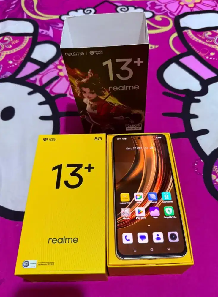Realme 13 Plus 5G (Gold)