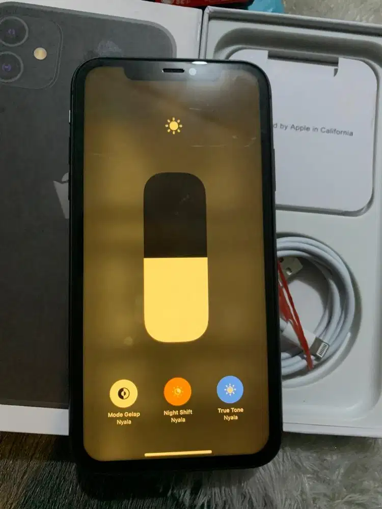 Iphone 11 256gb ex ibox warna black