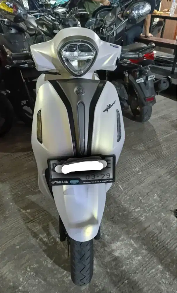 Yamaha Grand Lux Filano