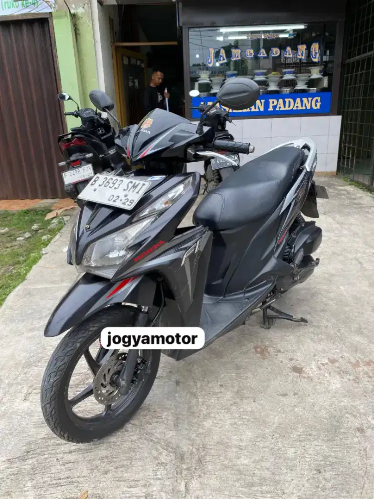 [ harga terjangkau ] honda vario 125 th 2014