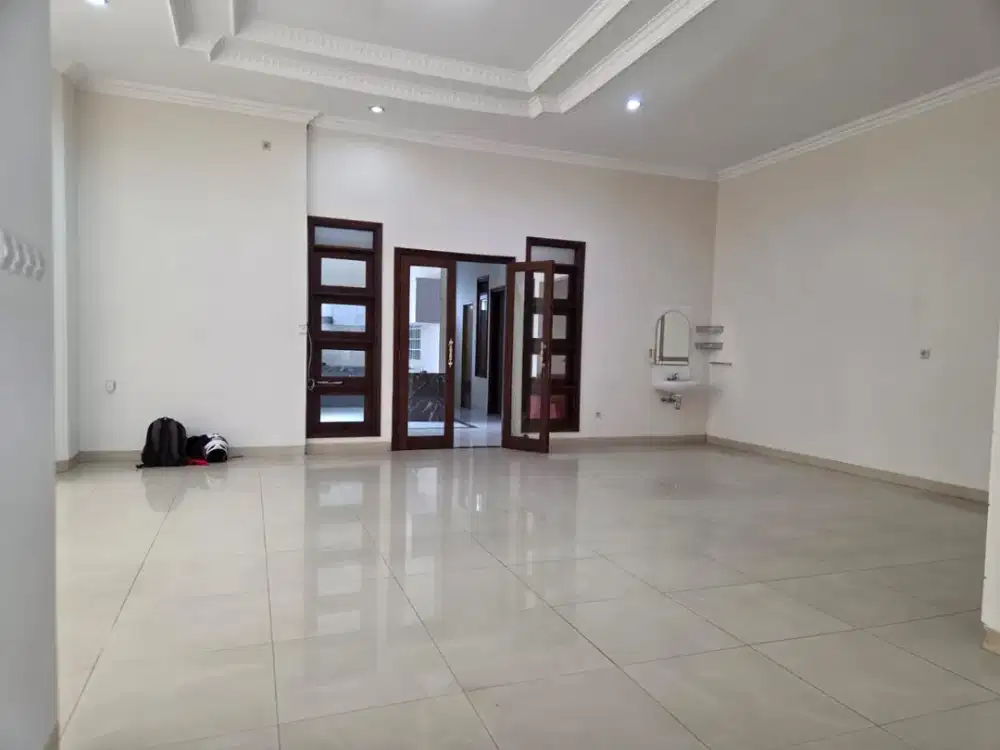 Rumah Singgasana Cantik Nyaman Cluster Fav Singgasana Pradana Bandung