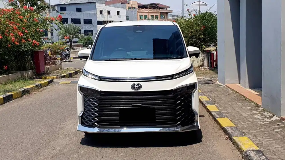 Toyota All New Voxy TSS Camera360 Putih 2023 Gress Like New Record