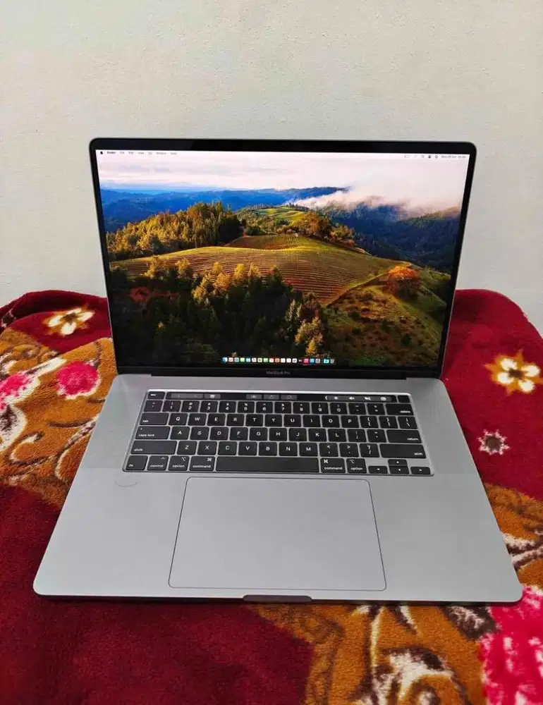 MACBOOK PRO 16INCH 2019 TOUCHBAR I9