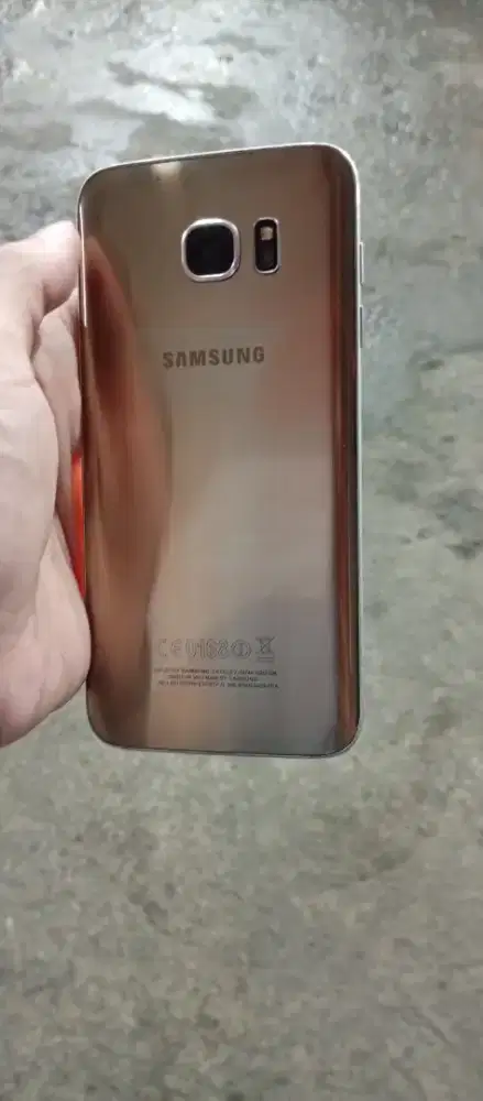 Samsung S7 edge 4/32 NFC