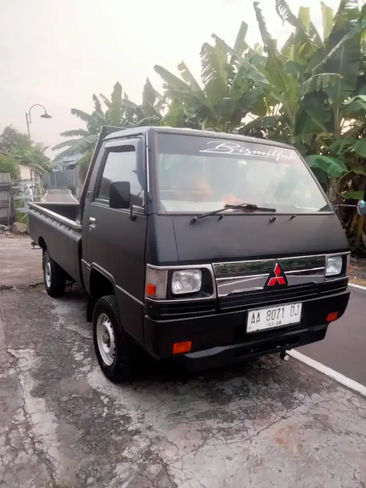Dijual cepat l300 zuro 4 tahun 2022 orinan ful variasi murah aja156500