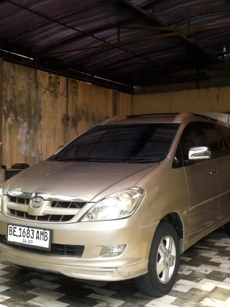 [LOW KM, IRIT] Toyota Kijang Innova G 2005