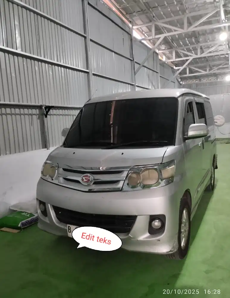 Daihatsu Luxio 2013 Bensin