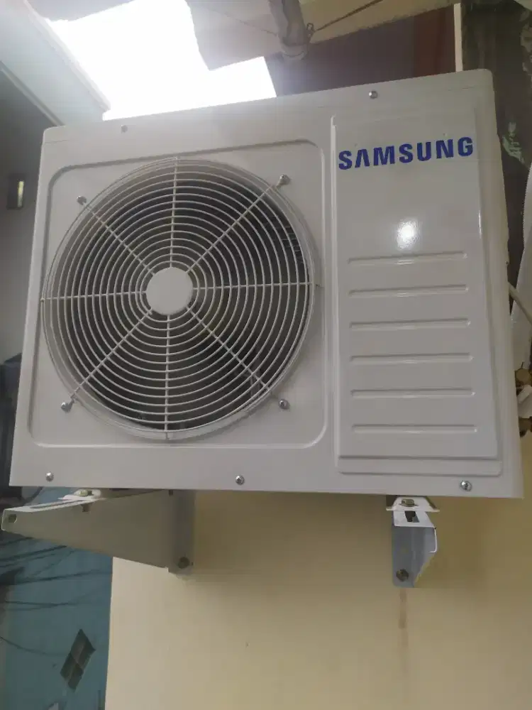 SERVICE AC CEMPAKA PUTIH