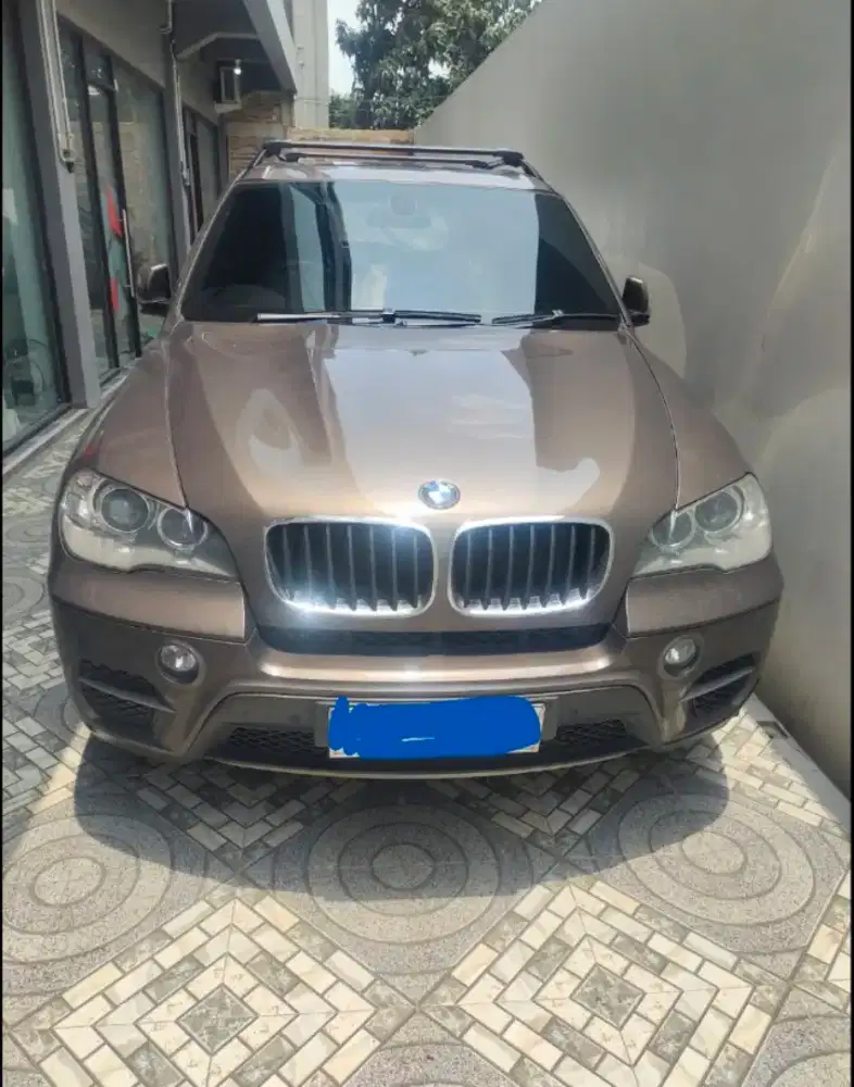 Di jual BMW X5  kondisi fit
