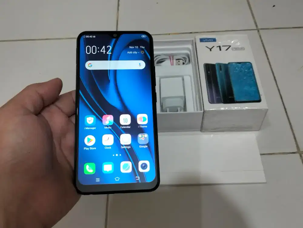 BUTUH UANG VIVO Y17 RAM 8GB / 256GB 4G LTE Duos 6.35in Finger 5000Mah