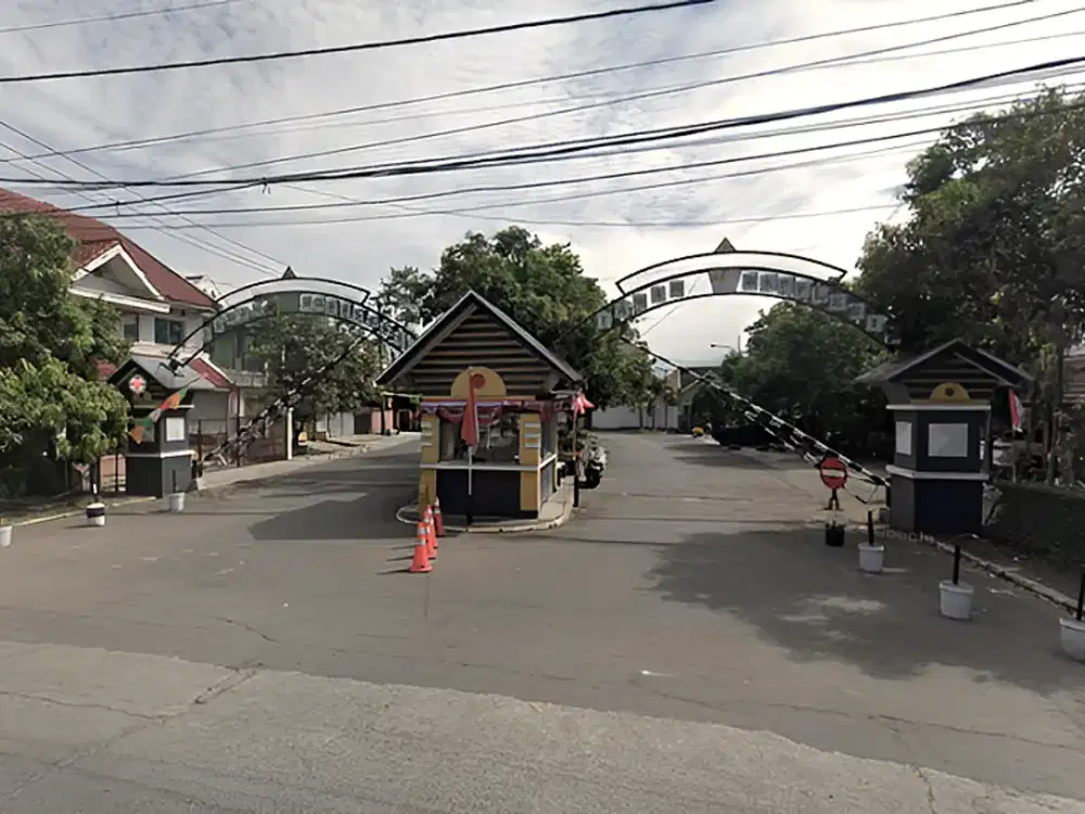 Dibawah NJOP Rumah asri Komplek Taman Rafflesia, Kiaracondong Bandung