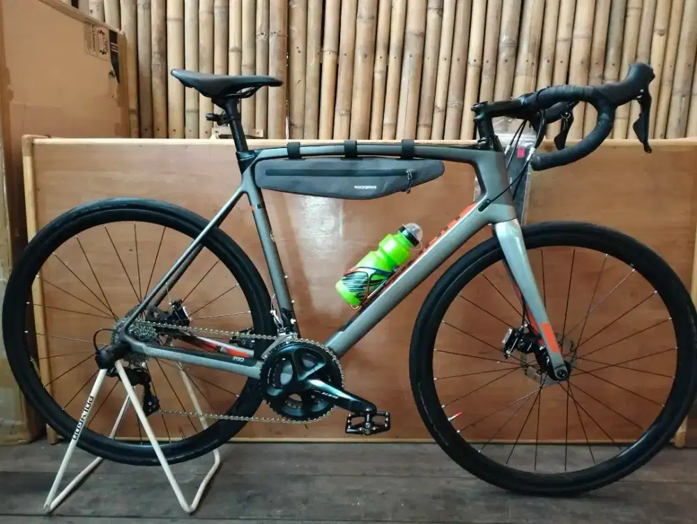 Roadbike Polygon stratos S7