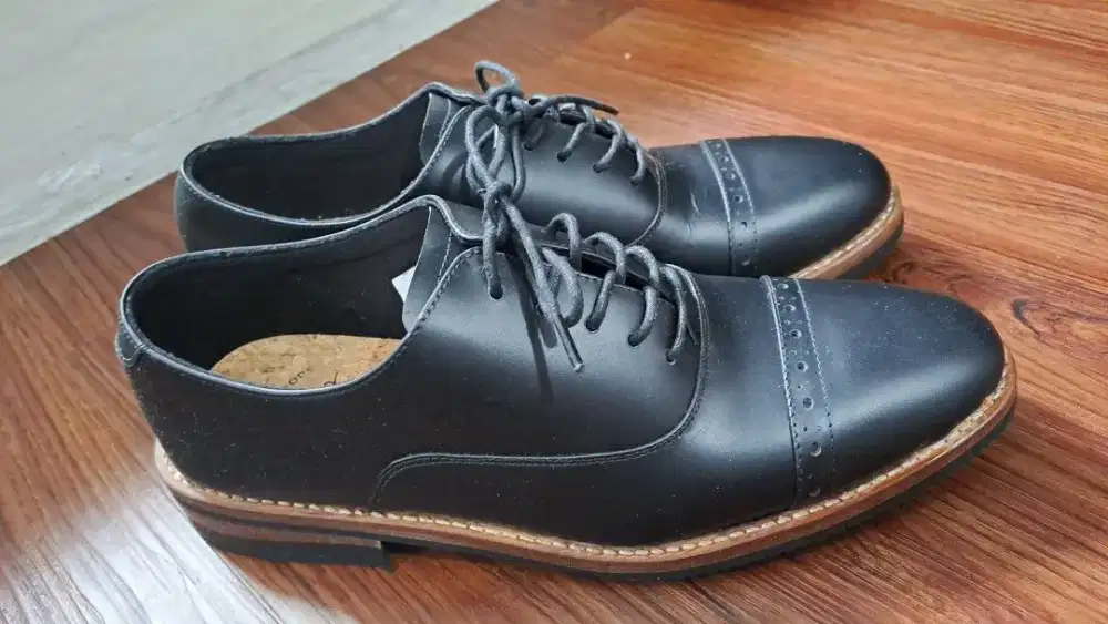 Yuk kepoin size 43 ,, mangga tanya² dulu sapa tau jodoh