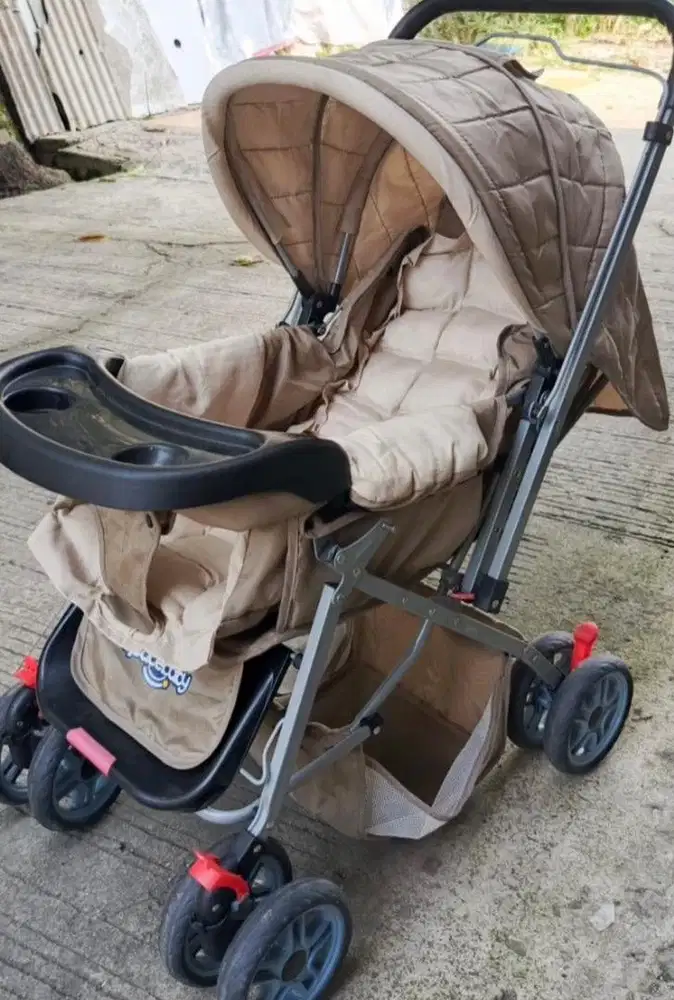 Stroller baby space
