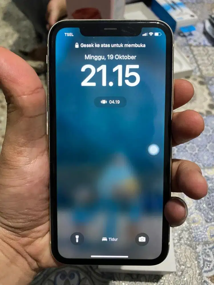Jual santai iphone 11 64GB likenew