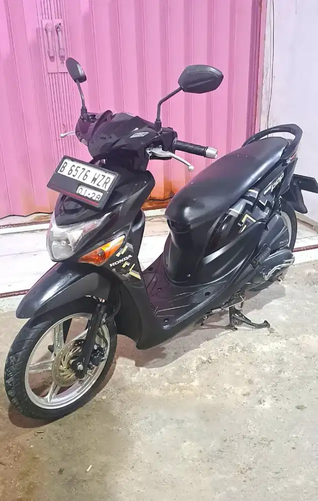 Honda Beat pop 2018 hitam elegant