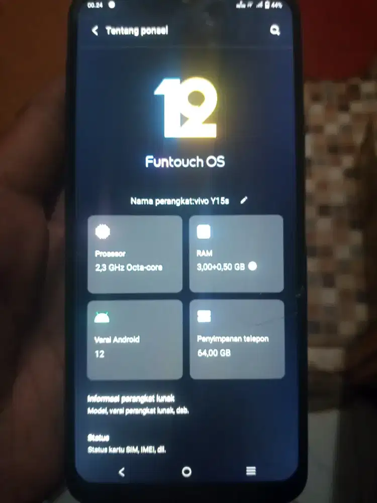 Dijual aja Vivo y15s minus kaca sehelai sama tombol on Off