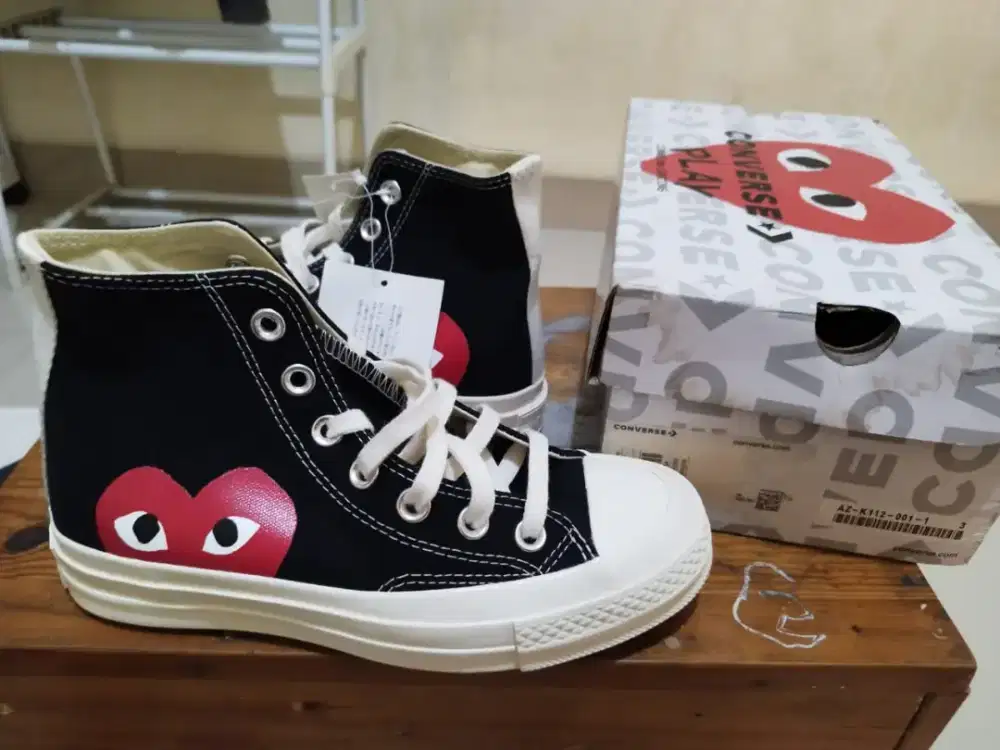 Converse Unisex Adult Taylor Chuck 70 CDG Play Trainers