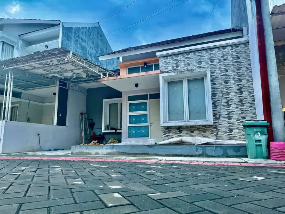 Rumah Cantik Cluster Nyaman ASRI Dekat Ke Gate In/Exit TOL Solo