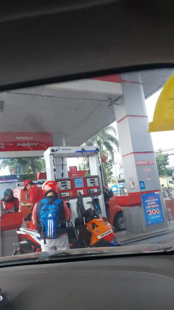 Yang perlu uang cepet, BU, pm aja, no tipu² khusus cewe