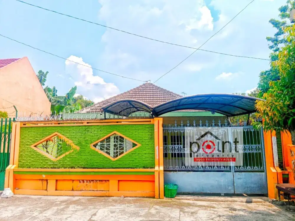 Rumah Bagus Hitung Tanah Strategis Dekat Ruang Usaha Legendaris