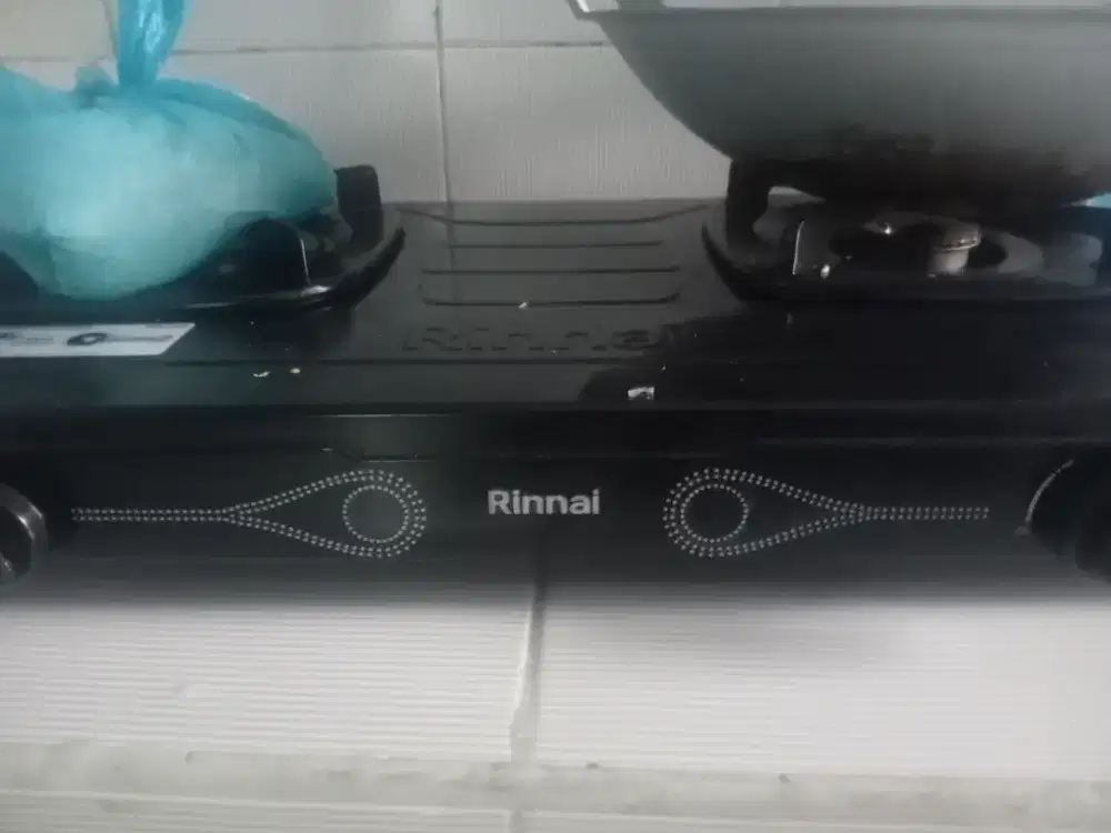 Kompor 2 tungku Rinnai & Magiccom