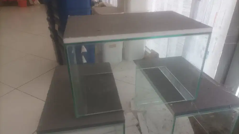 Aquarium ukuran 40*25*25