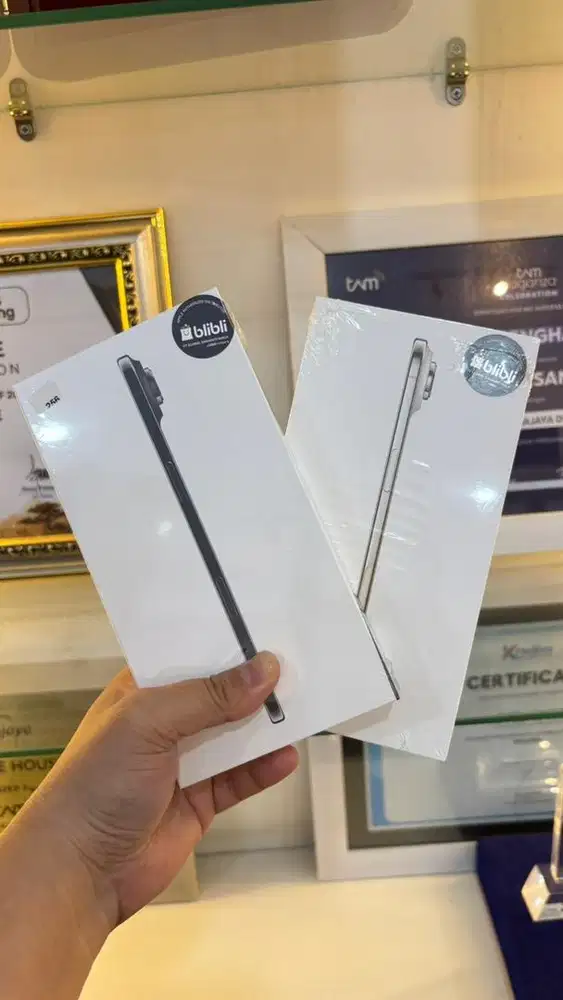 IPHONE AIR 256GB BRAND NEW
