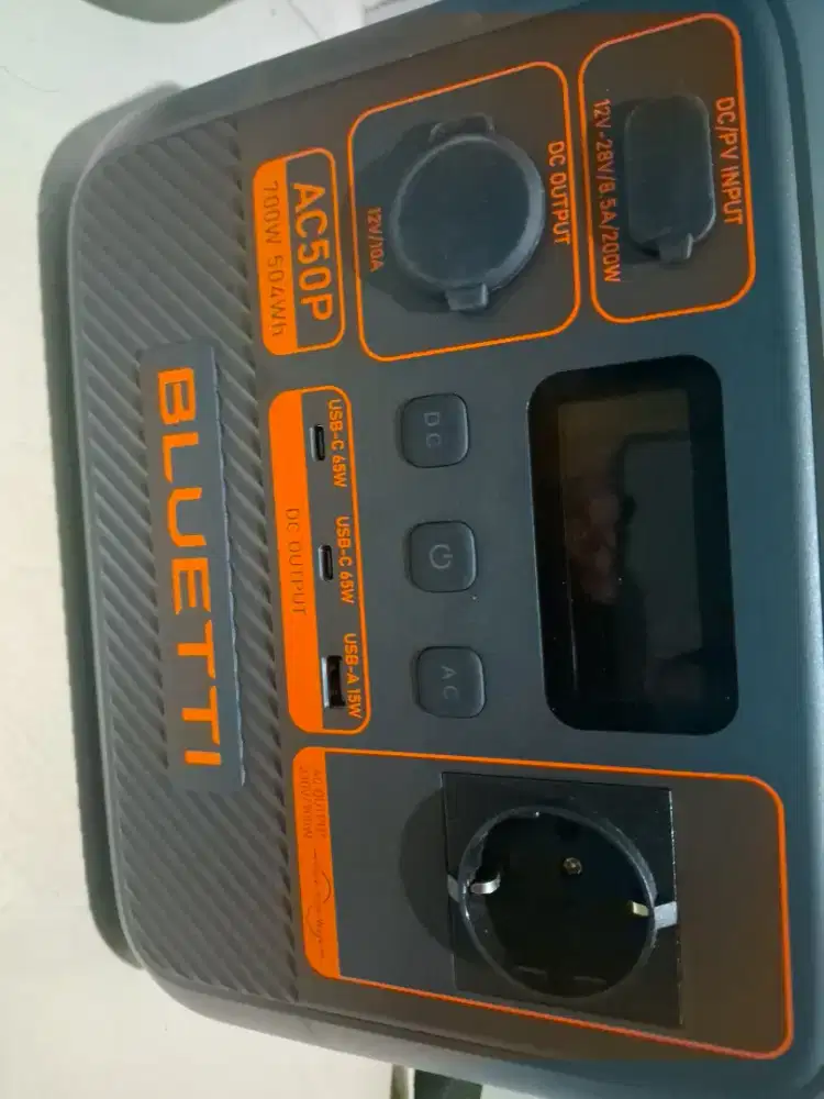 BLUETTI AC50P power station