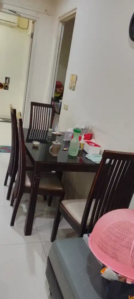 Butuh Cepat : Meja Makan 2nd, Masih Bagus & Nyaman – Peninggalan Ayah