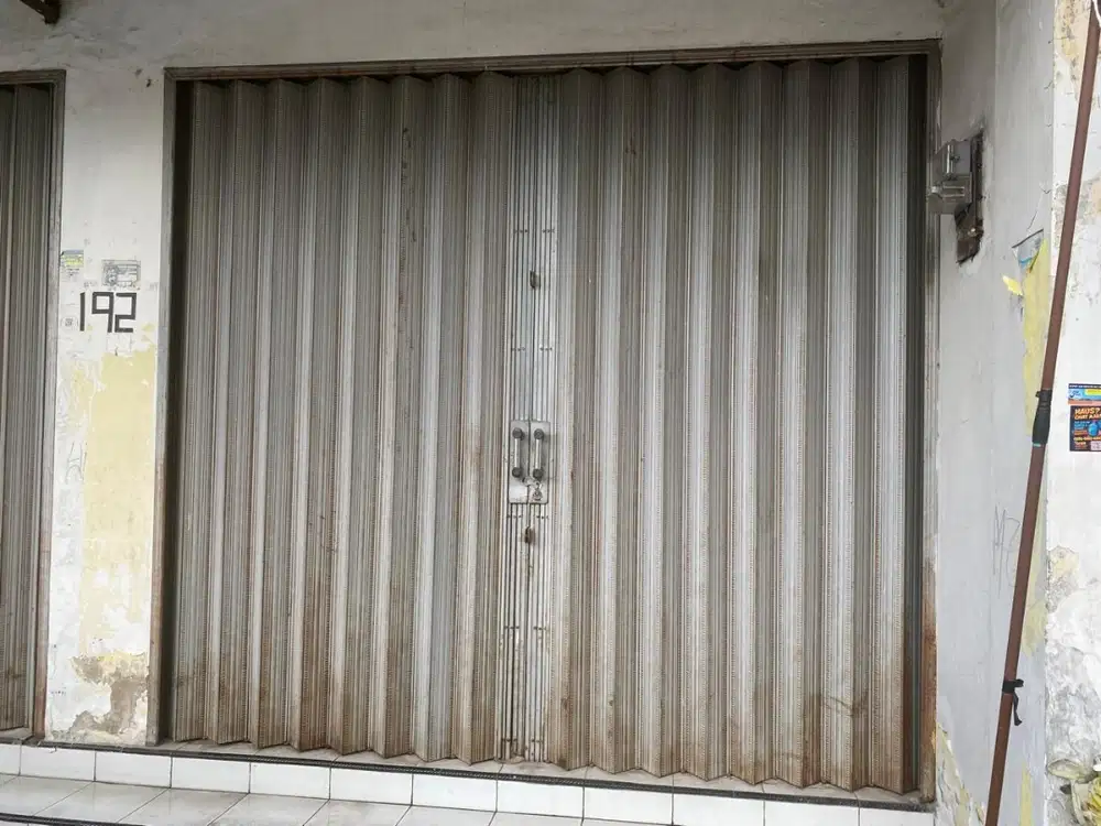 Di Jual cepat Folding Gate Kondisi 95% ada Tiga (3) Unit.