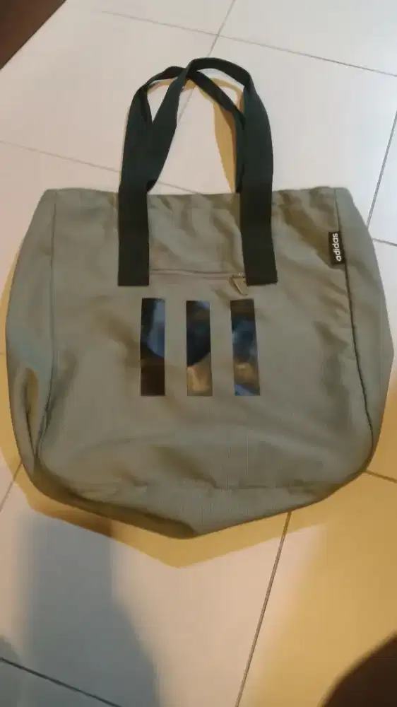 Totebag original borongan murah meriah cod Menteng Jakarta pusat