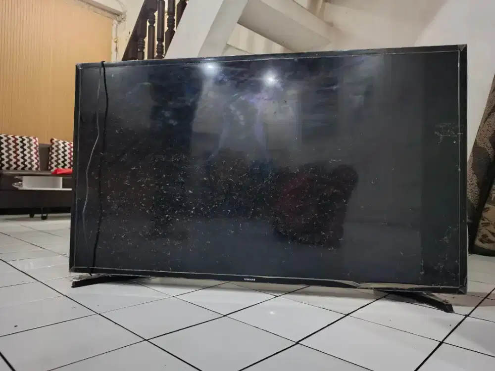 TV Samsung 49 Inch Rusak LCD (Suara Normal) — Cimahi