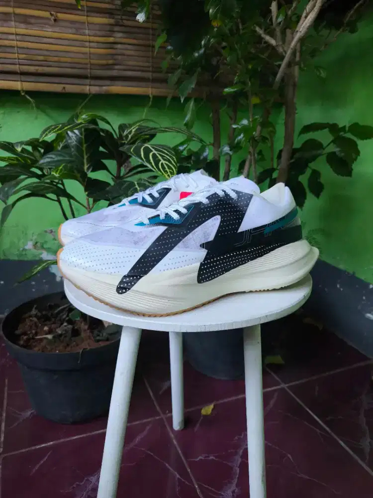 SEPATU RUNNING SPECS COANDA SPARS SV SUB1