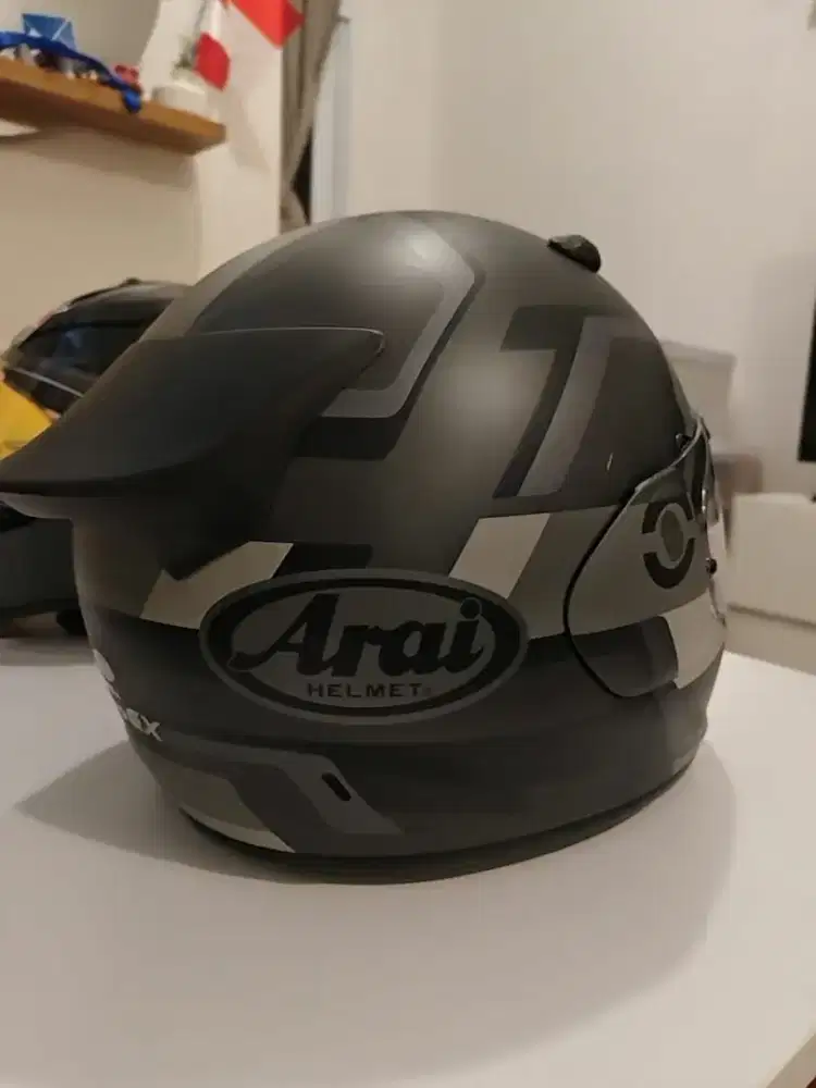 Helm Arai Astro GX
