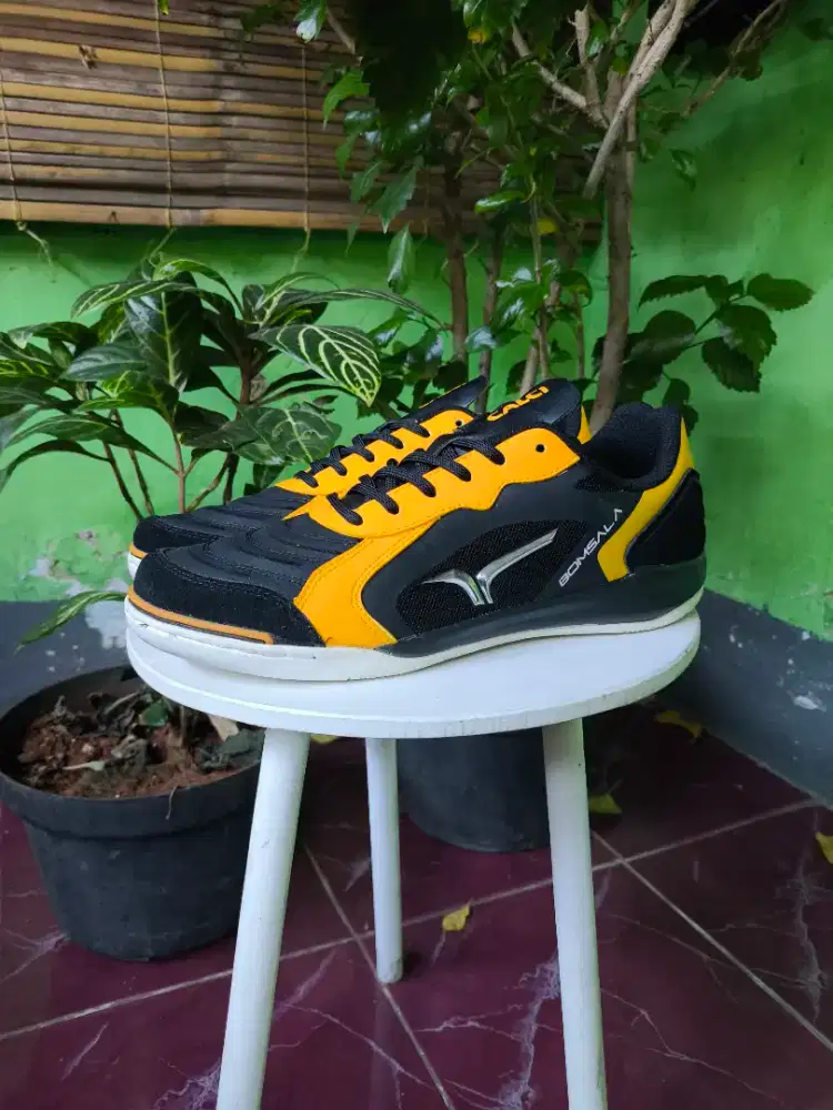 SEPATU FUTSAL CALCI BOMSALA FIERCE