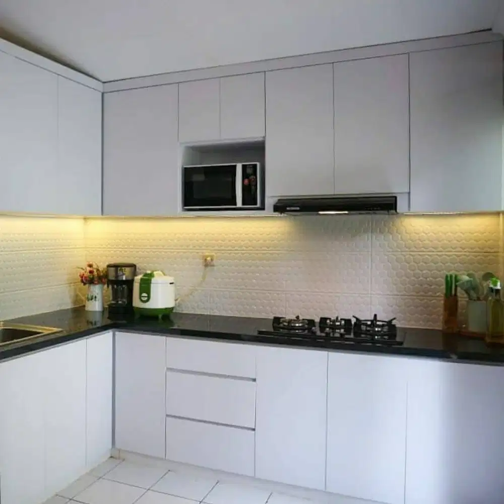Custom Interior Kitchen Set, Backdrop TV, Lemari, Wardrobe, Kitchenset
