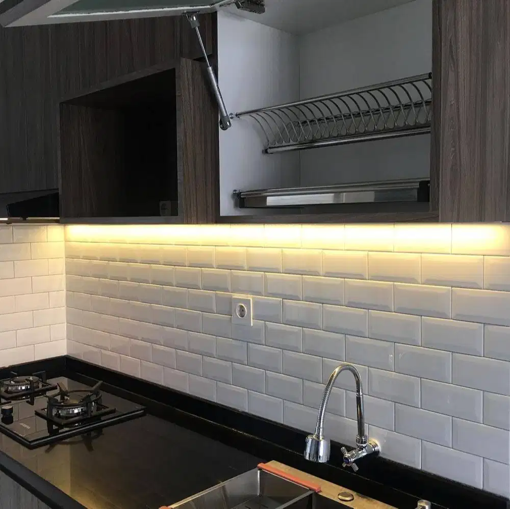 Custom Interior Kitchen Set, Backdrop TV, Lemari, Wardrobe, Kitchenset