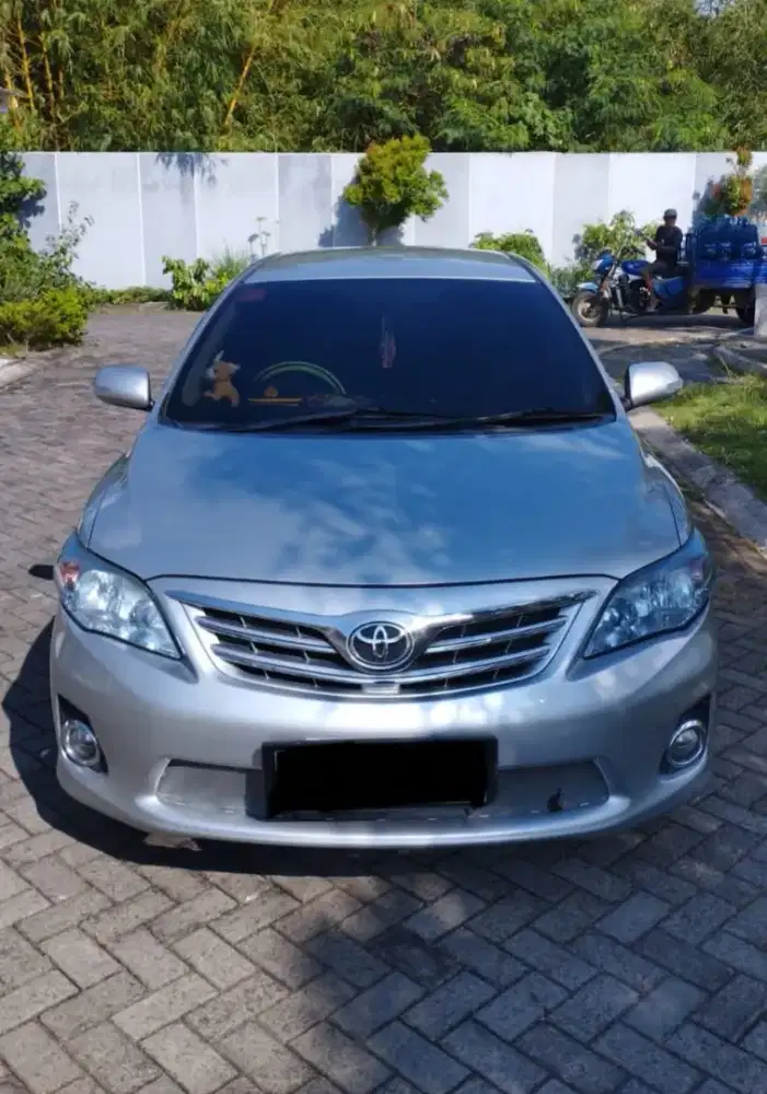 Toyota  Cotolla Altis 1.8.2013