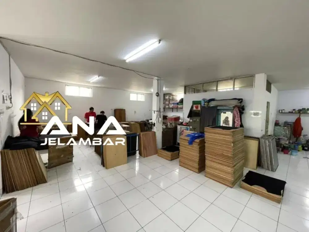 ANA RUMAH LUAS COCOK UNTUK USAHA UK 10X16M DI JELAMBAR