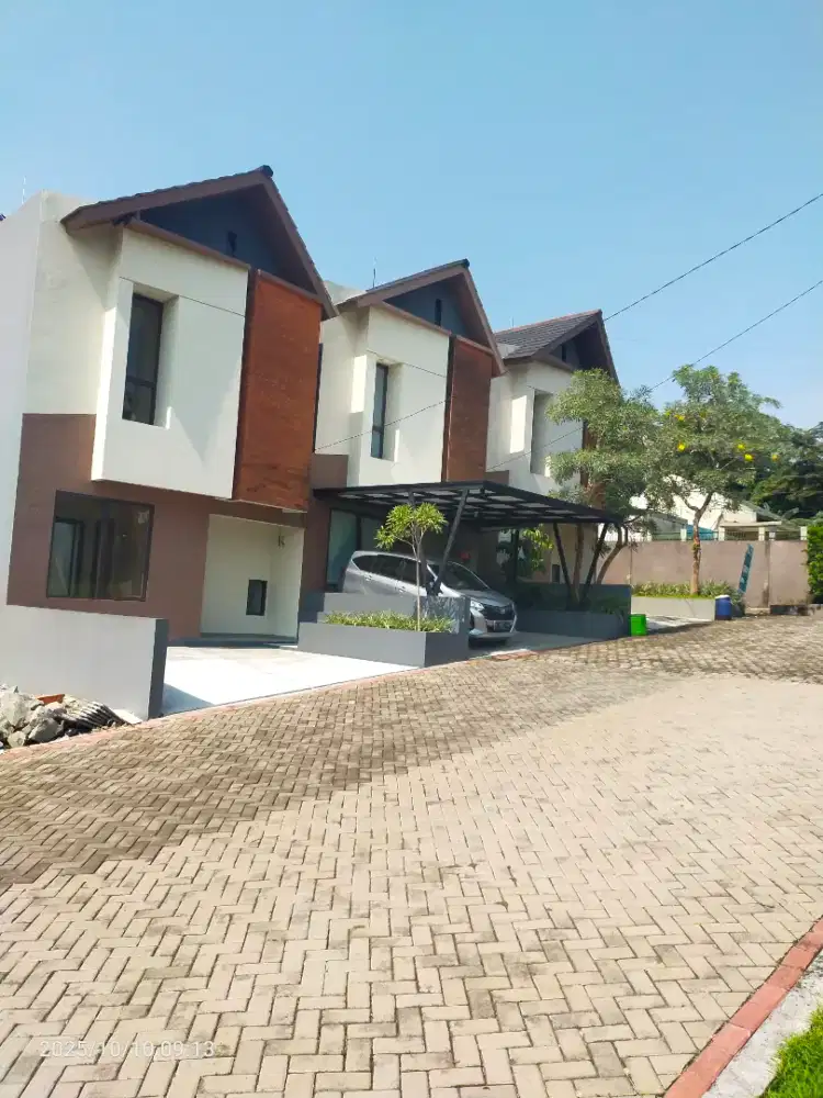 Rumah 2 lantai sukahati Cibinong 1jt all in