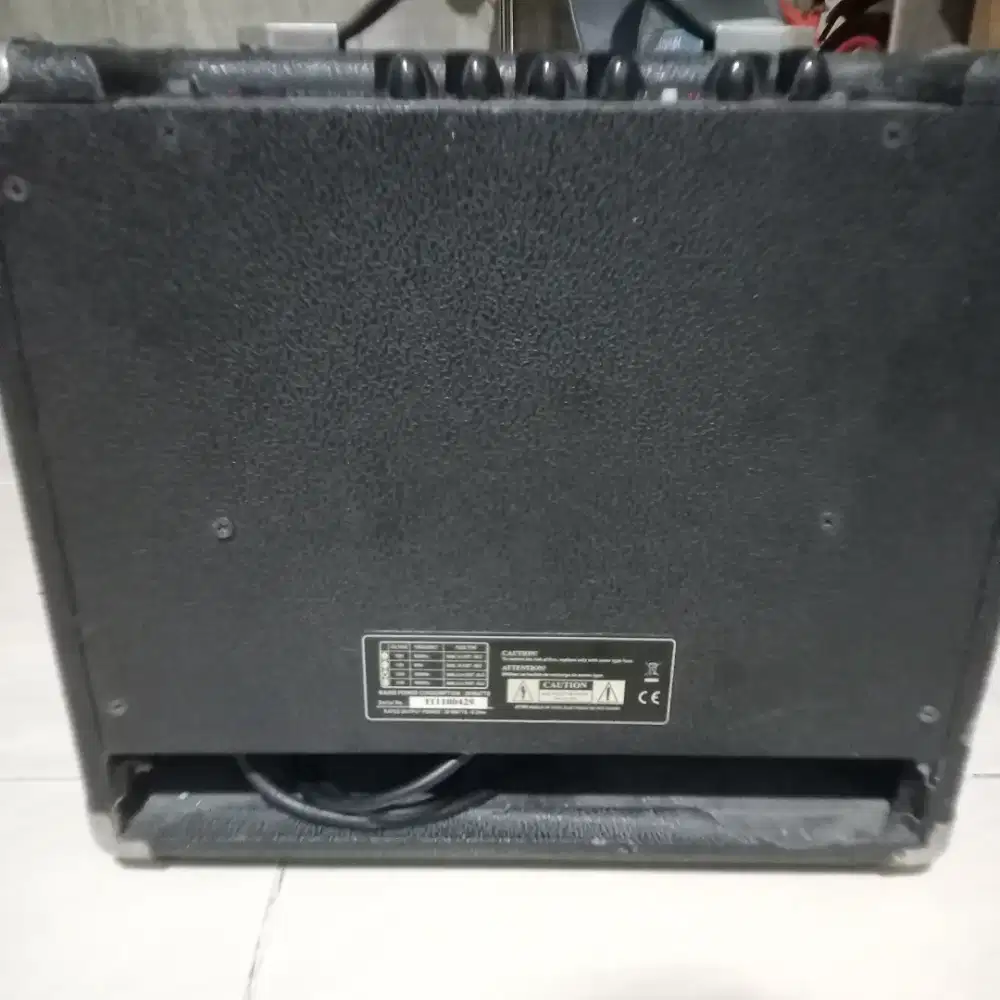 Ampli gitar rockness R30G (8inch)