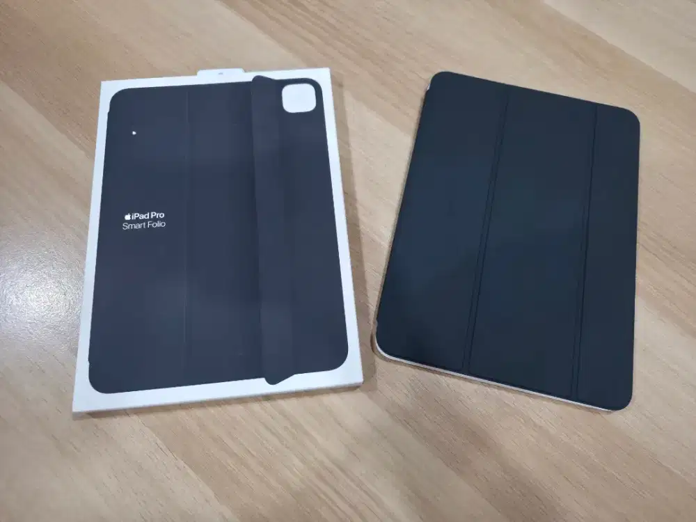 APPLE SMART FOLIO CASE BLACK IPAD PRO M4 11 INCH LIKE NEW
