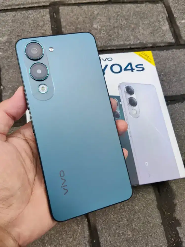Vivo Y04s 4/64 Lengkap Mulus