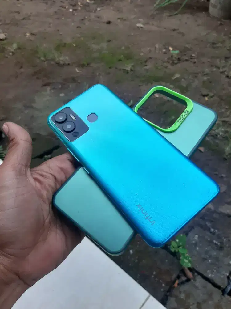 Infinix hot 12 play 4+3/128gb bataerai 6000mha mulus no minus