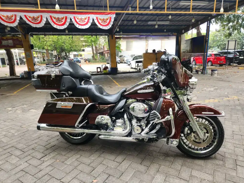 HARLEY DAVIDSON Utra Limited