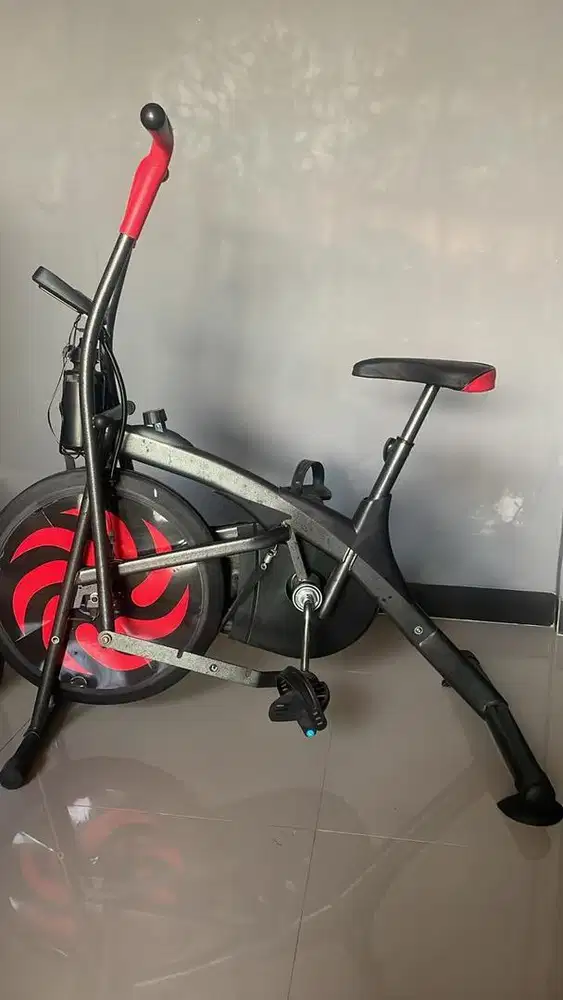 Sepeda GYM bekas masih mulus