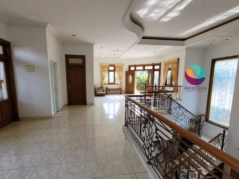 Dijual rumah strategis akses tol jatikarya citra grand